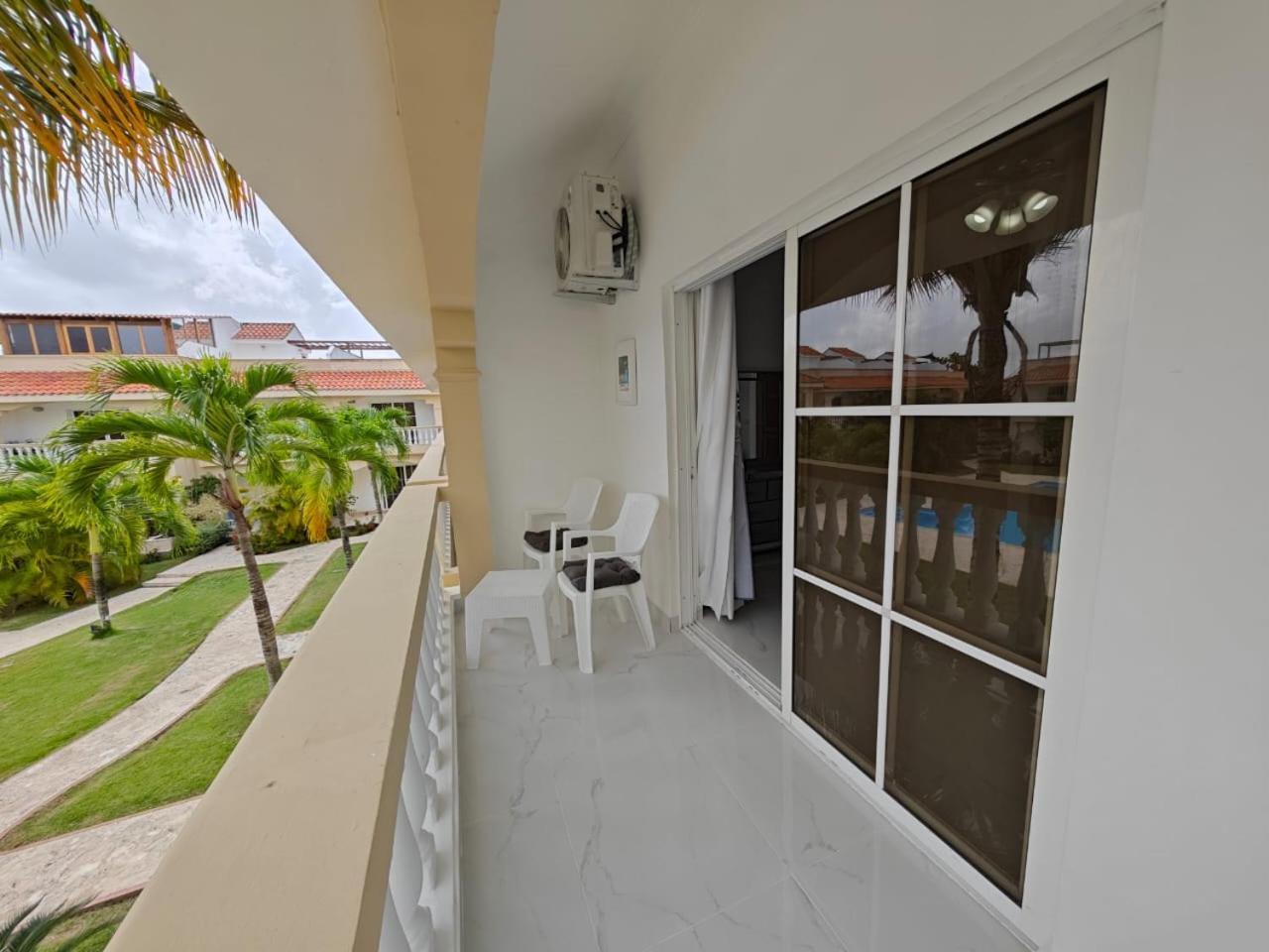 Residencial Las Palmeras De Willy Boca Chica Exteriör bild